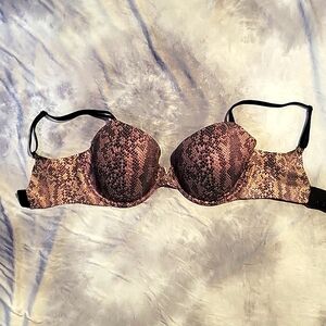 VS Iridescent Perfect Coverage Bra